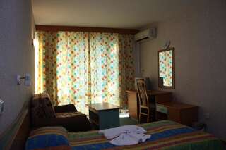 Отель Hotel Kristel Park - All Inclusive Light Кранево Двухместный номер с 1 кроватью или 2 отдельными кроватями и балконом-4