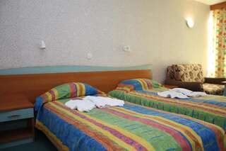 Отель Hotel Kristel Park - All Inclusive Light Кранево Двухместный номер с 1 кроватью или 2 отдельными кроватями и балконом-10